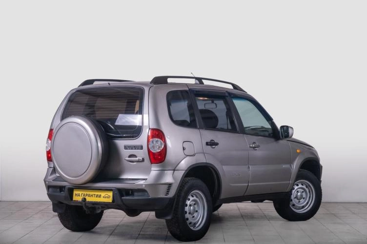Chevrolet Niva 6 из 6