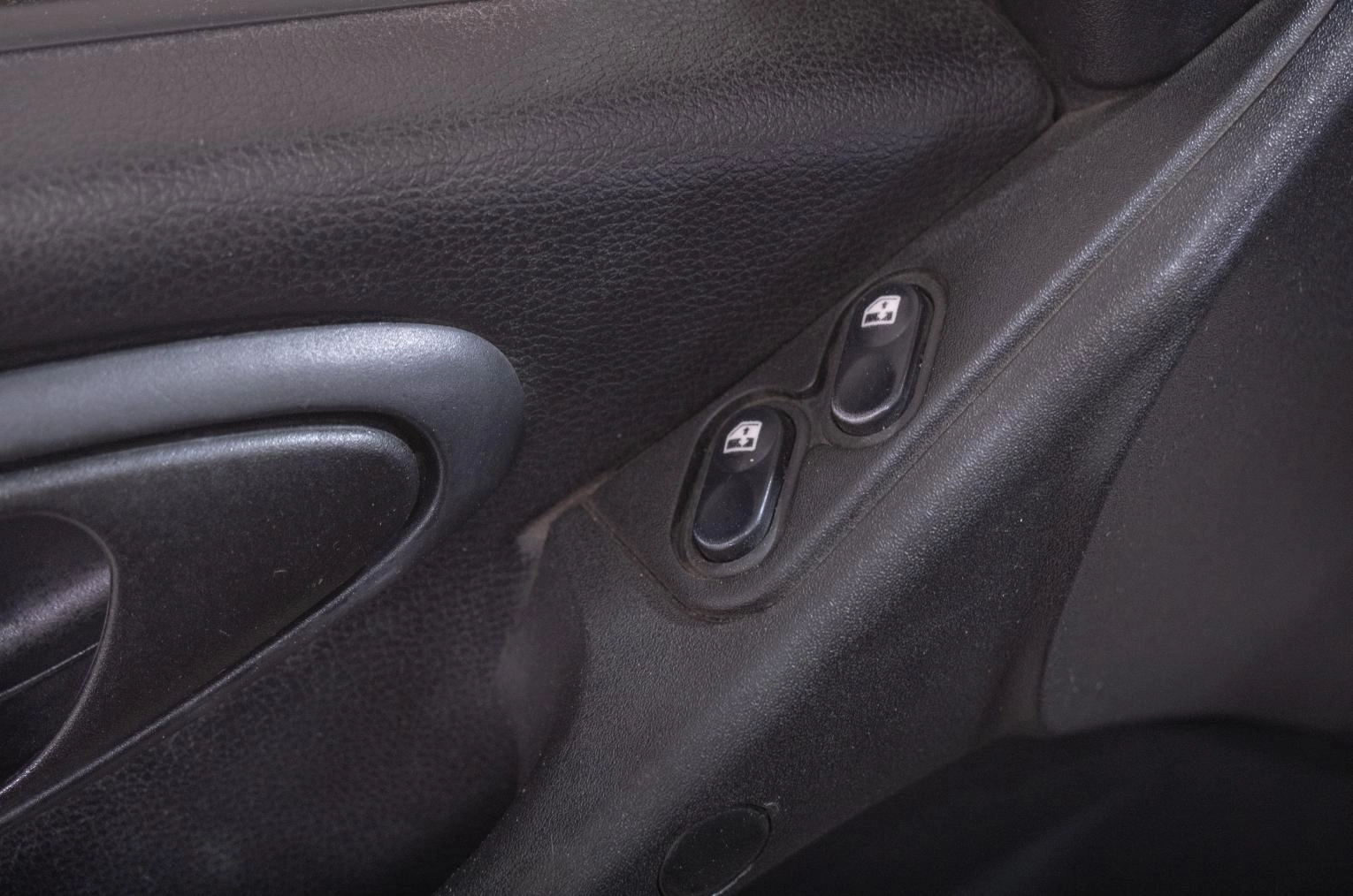 Chevrolet Niva 12 из 19