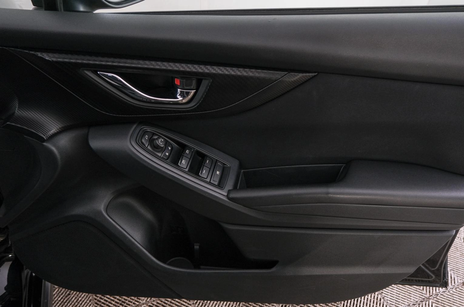 Subaru XV 18 из 21