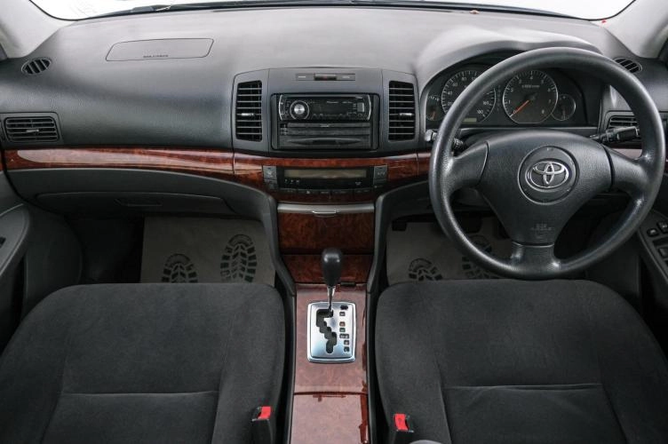 Toyota Premio 10 из 21