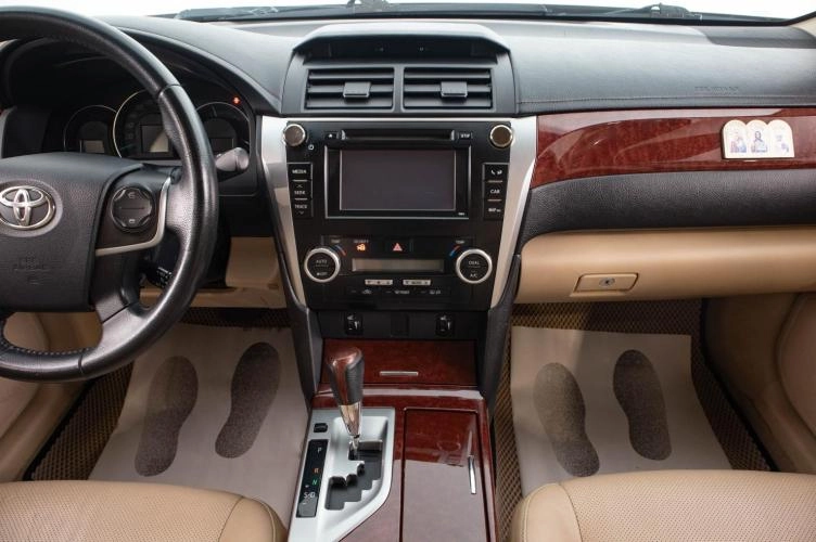 Toyota Camry 20 из 29