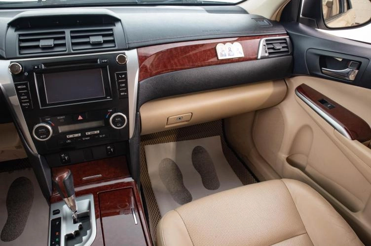 Toyota Camry 24 из 29