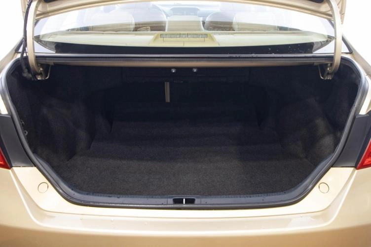 Toyota Camry 29 из 29