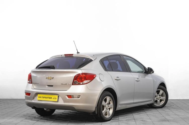 Chevrolet Cruze 4 из 5