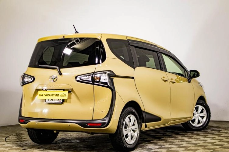Toyota Sienta 4 из 5