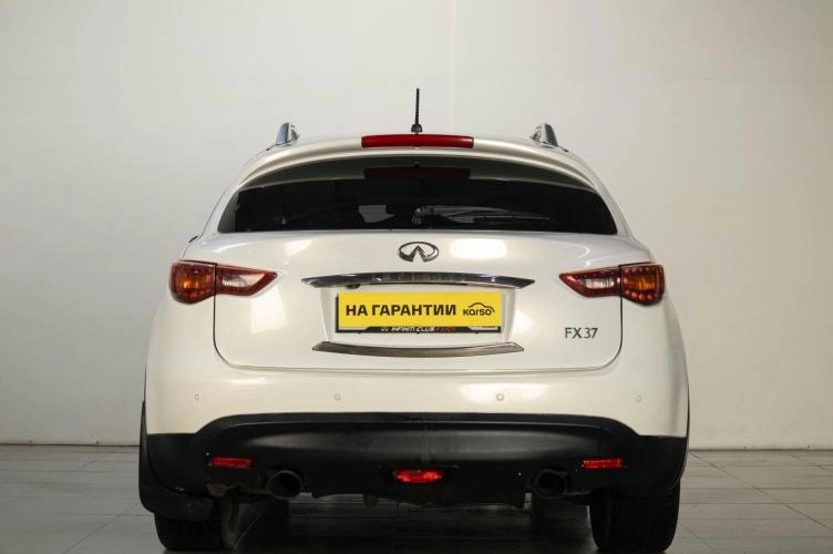 Infiniti FX37 5 из 5