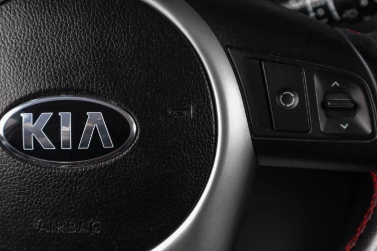 KIA Venga 12 из 19