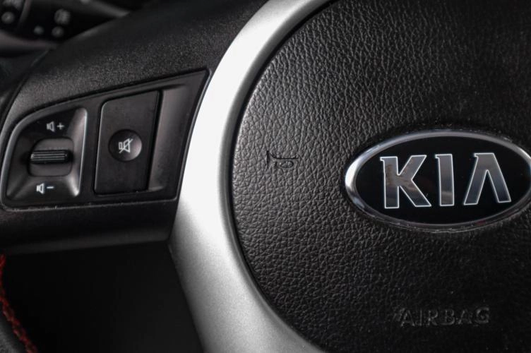 KIA Venga 10 из 19