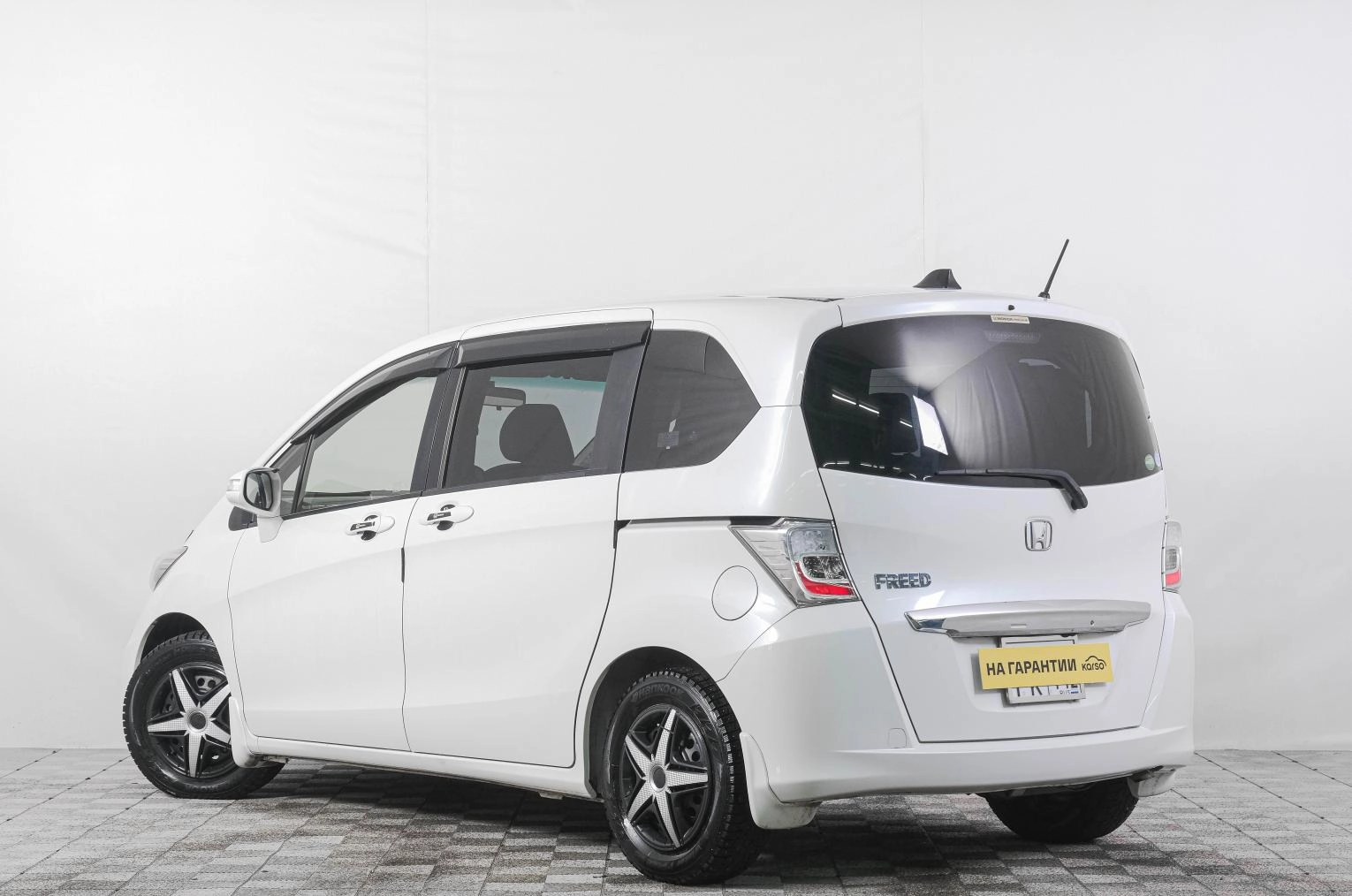 Honda Freed 4 из 21