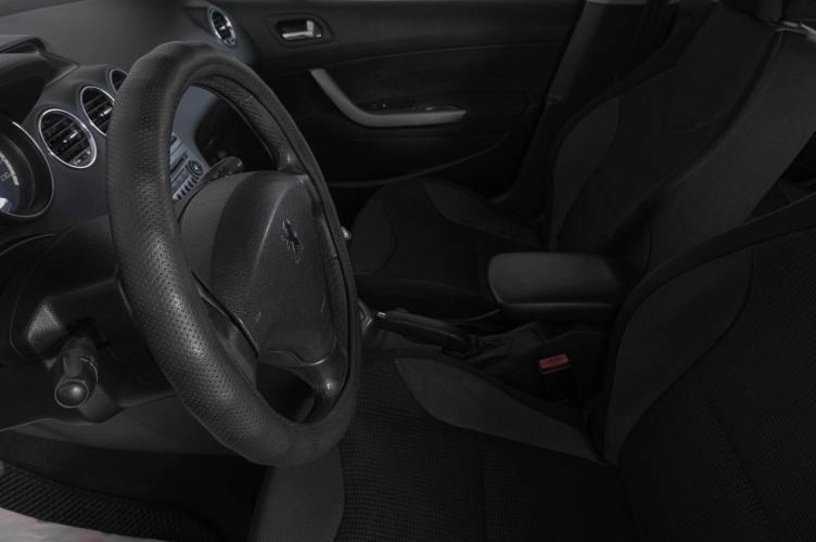 Peugeot 308 8 из 21