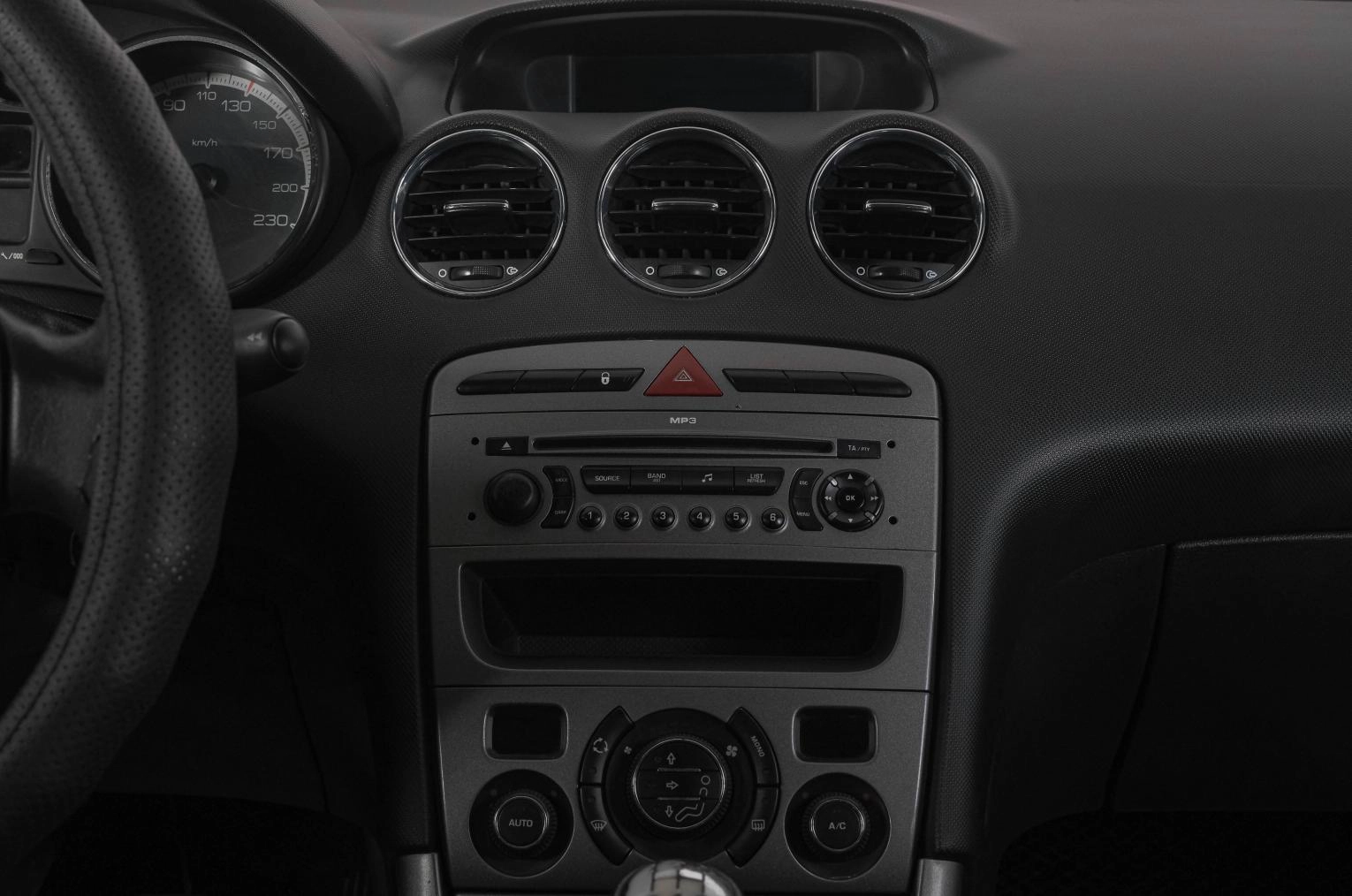 Peugeot 308 17 из 21