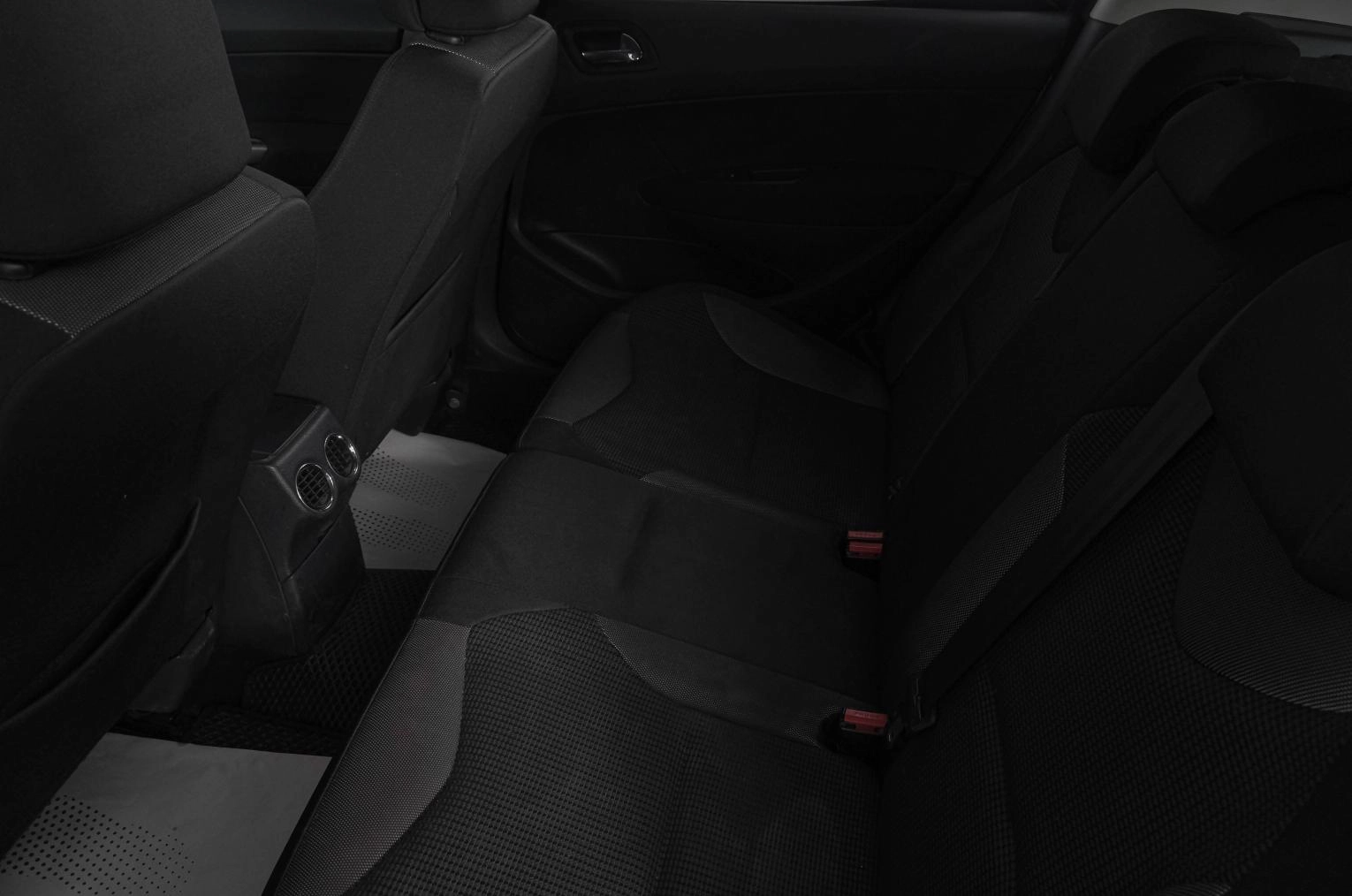 Peugeot 308 9 из 21