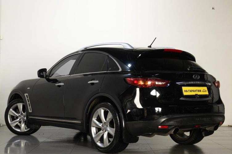 Infiniti FX35 4 из 5