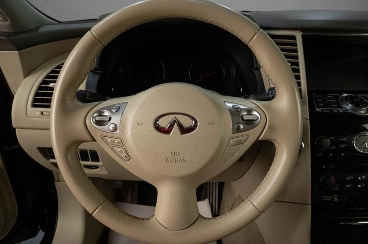 Infiniti FX35 12 из 24