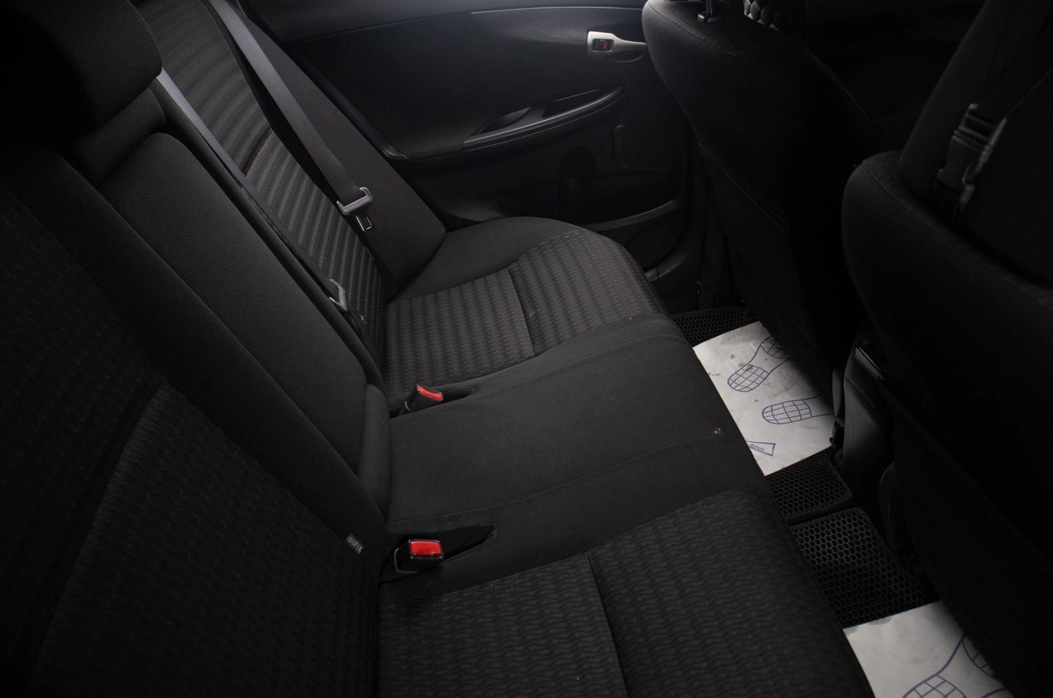 Toyota Corolla 15 из 16