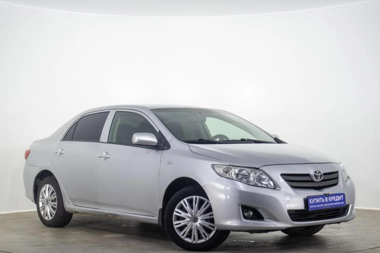 Toyota Corolla 1 из 5