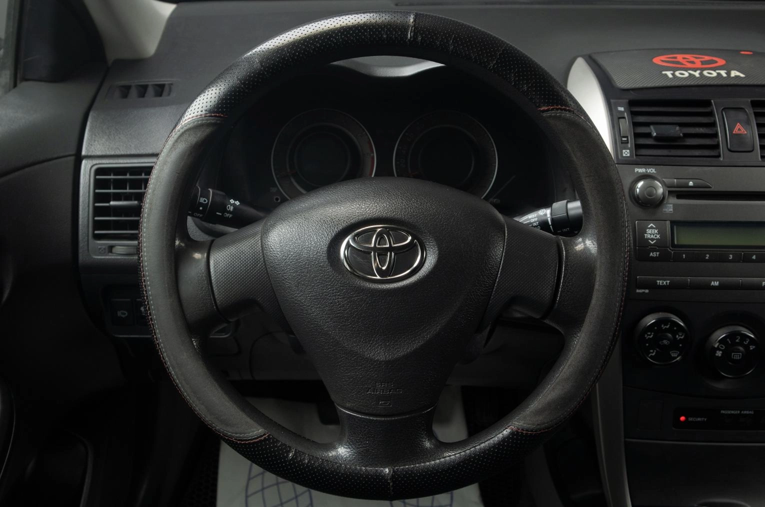 Toyota Corolla 9 из 16