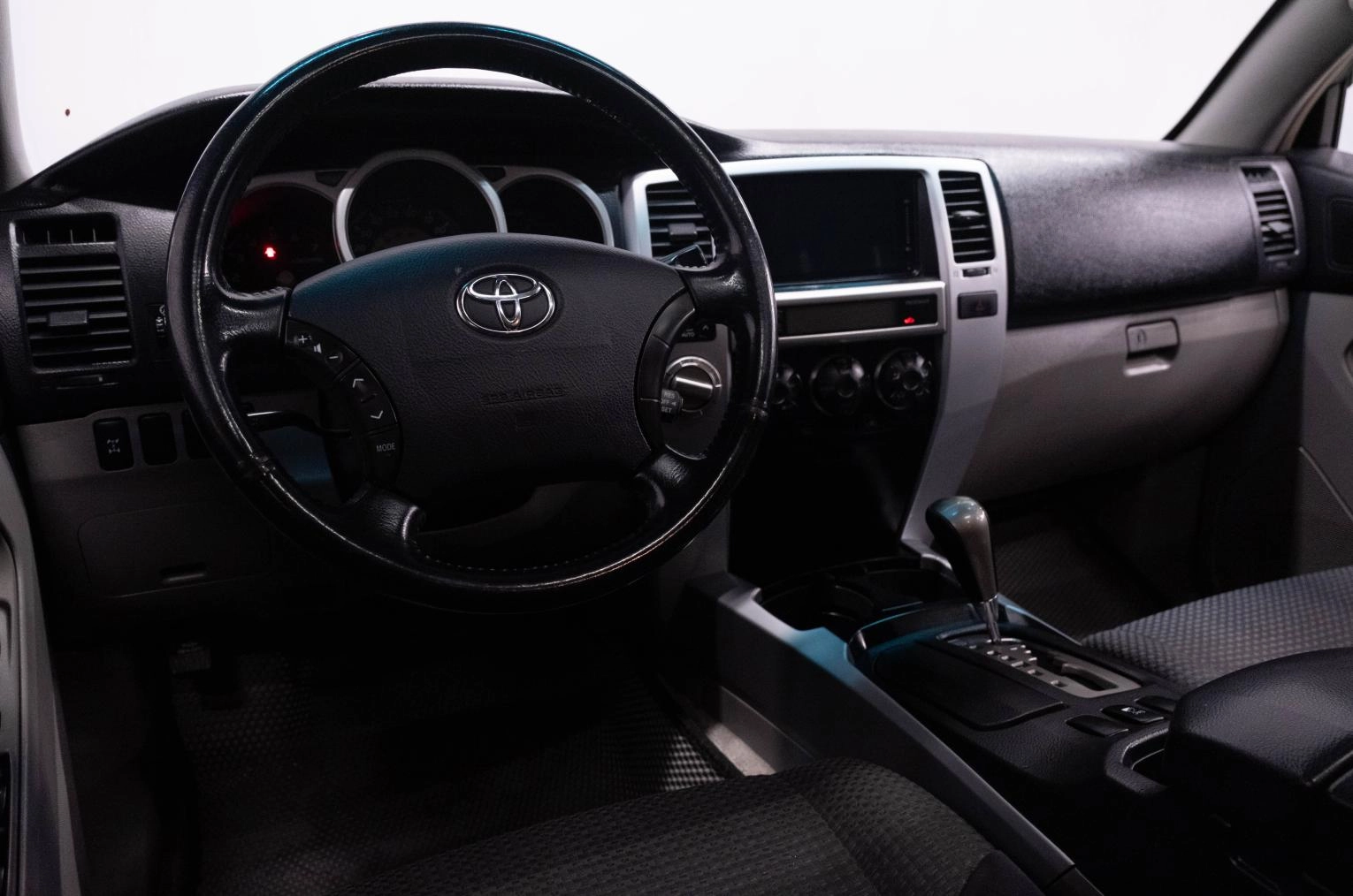 Toyota 4Runner 10 из 20