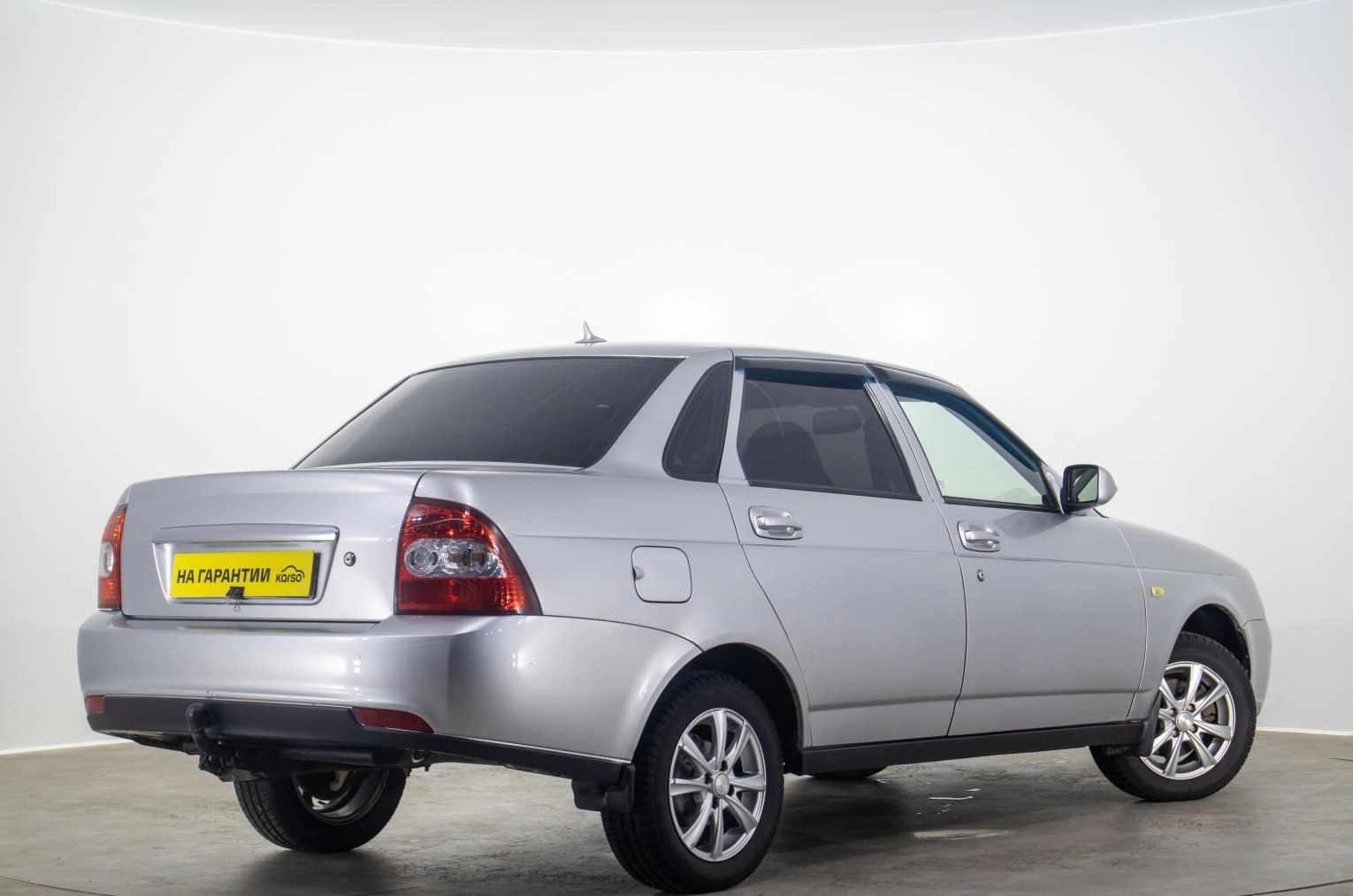 ВАЗ (LADA) Priora 4 из 16