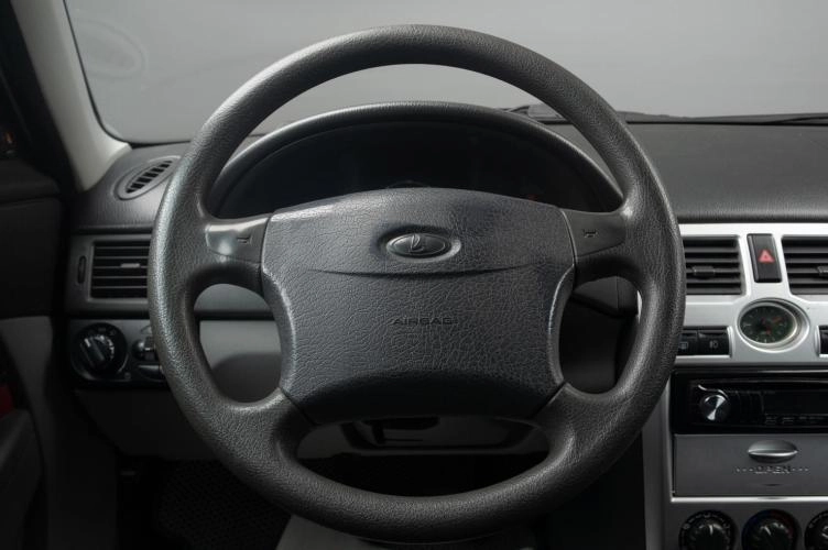 ВАЗ (LADA) Priora 9 из 16
