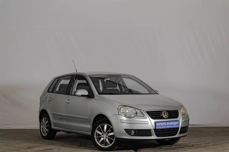 Volkswagen Polo 1 из 5