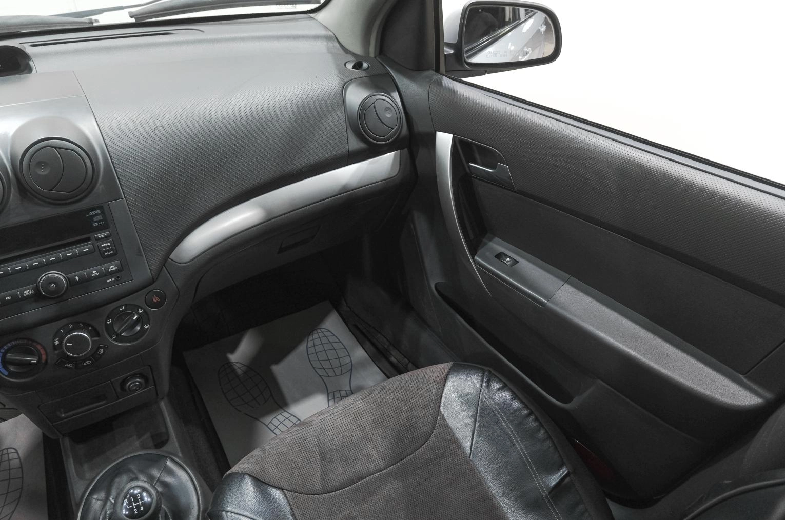 Ravon Nexia 10 из 19