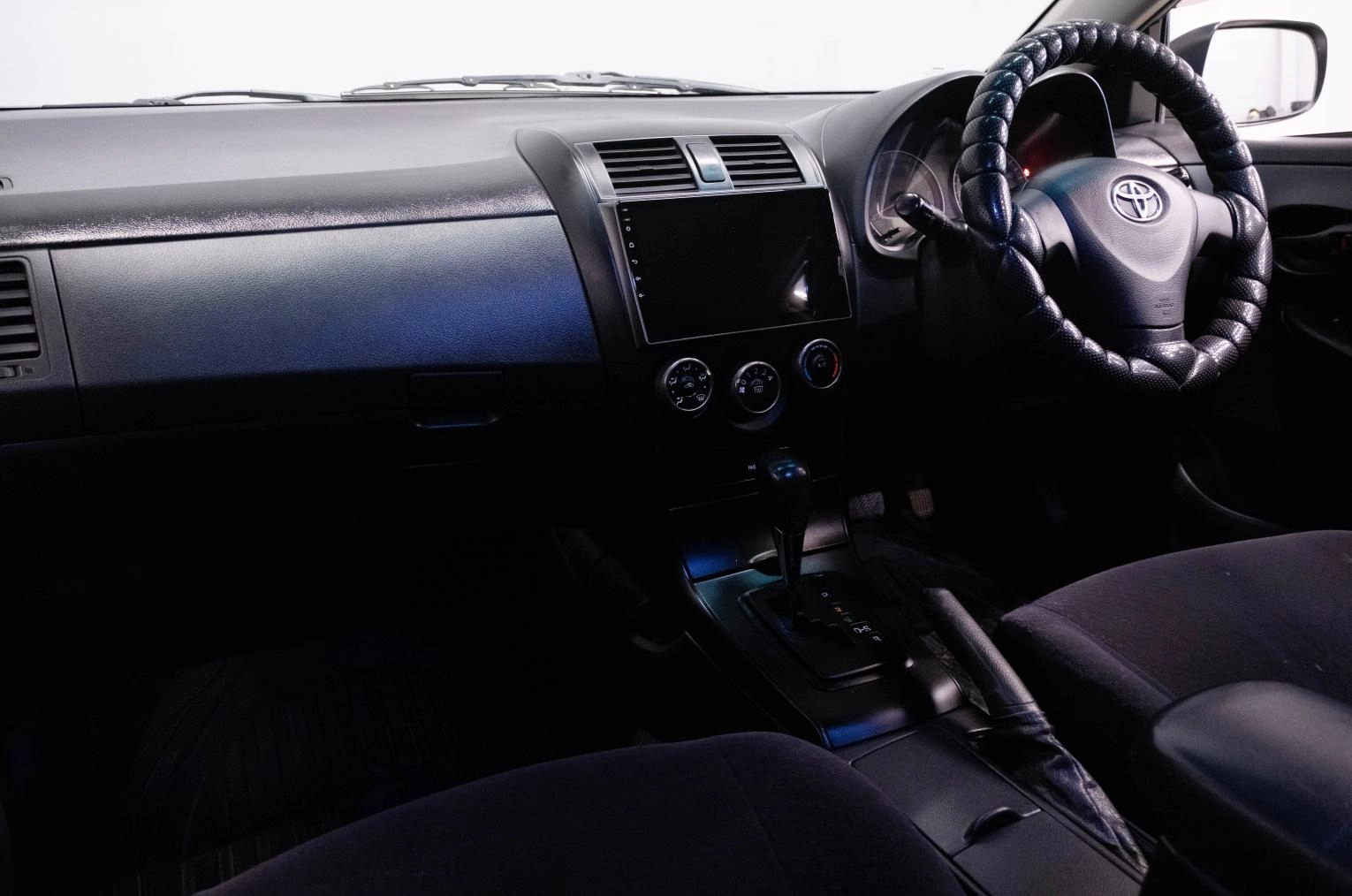 Toyota Corolla Fielder 15 из 18