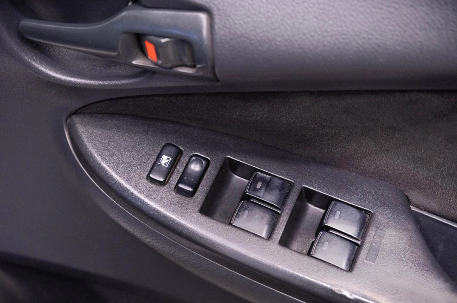 Toyota Corolla Fielder 7 из 18