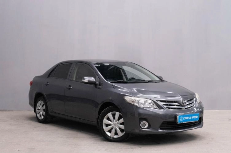 Toyota Corolla 2011 года