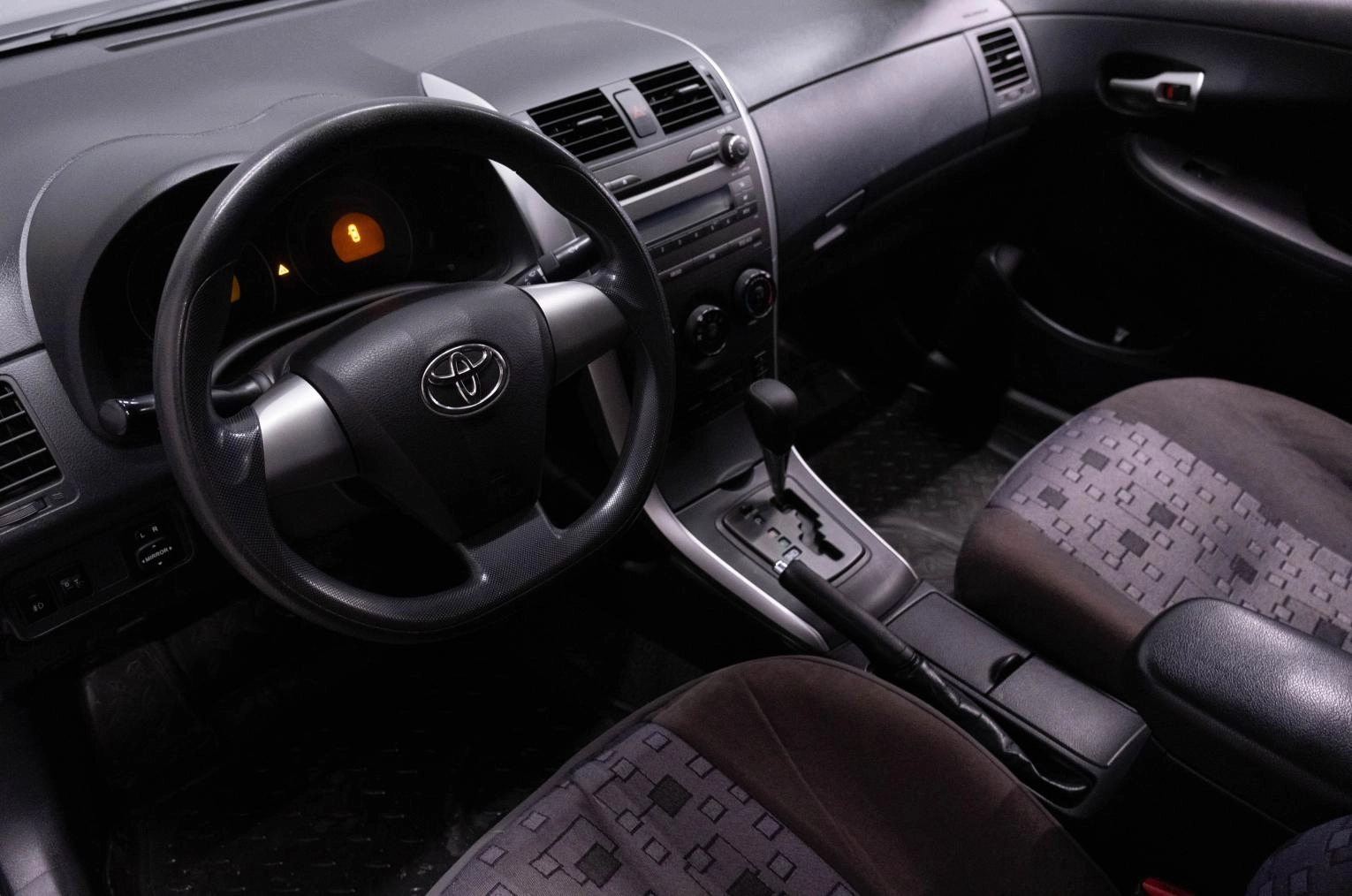 Toyota Corolla 10 из 17