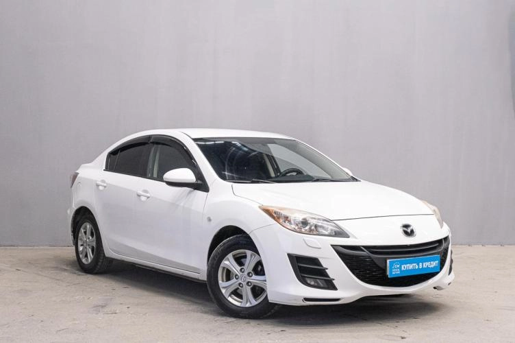 Mazda 3 2011 года