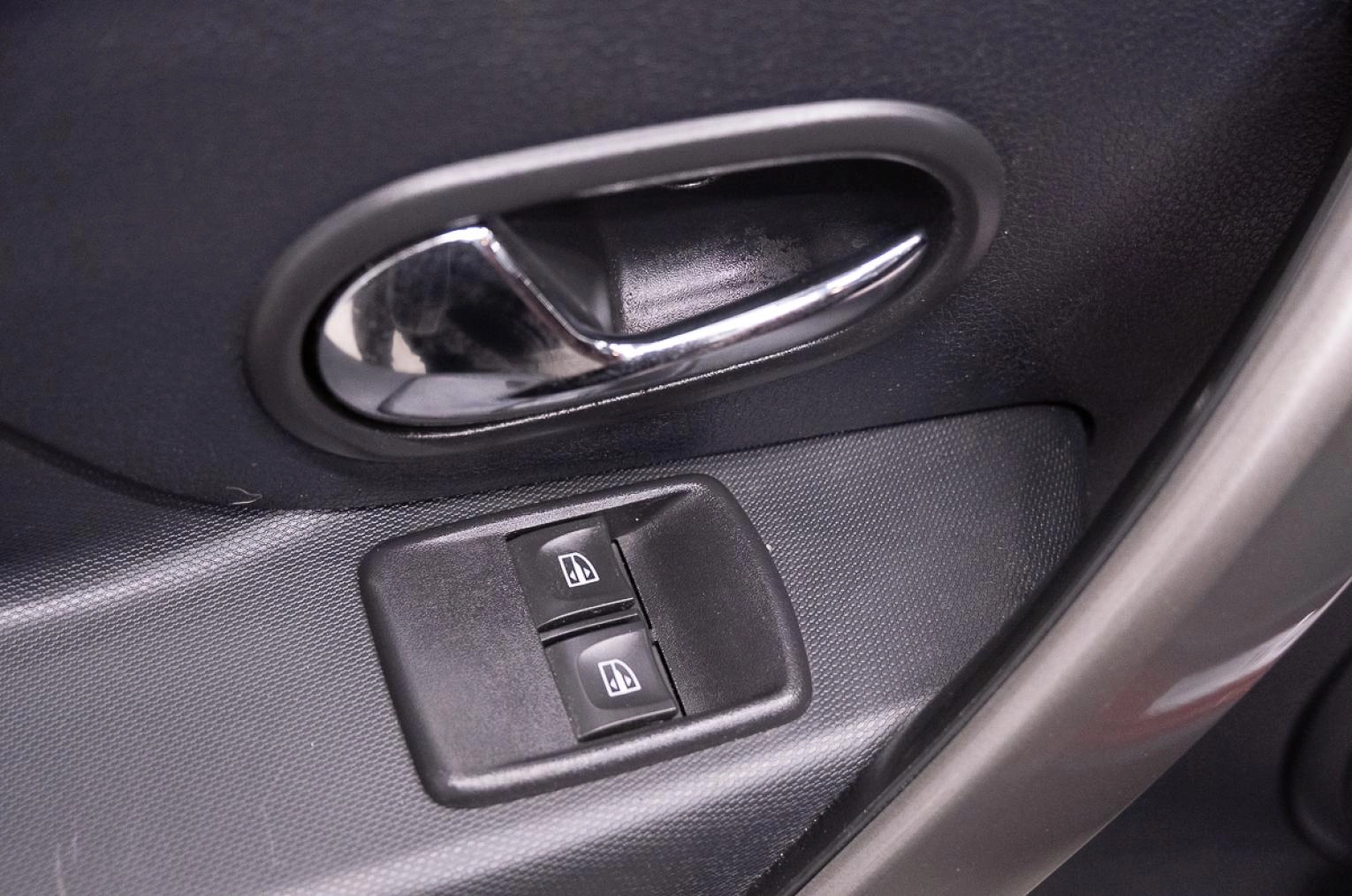 Renault Logan Stepway 7 из 20