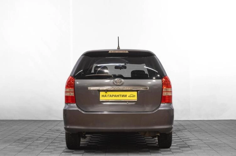 Toyota Wish 5 из 5