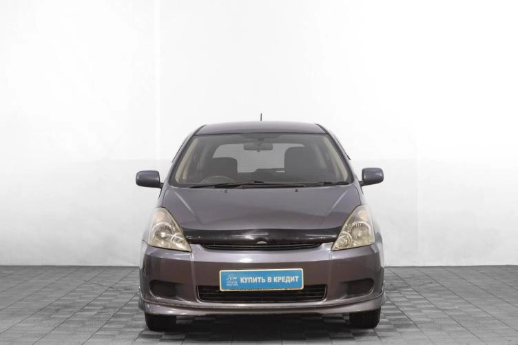 Toyota Wish 2 из 5