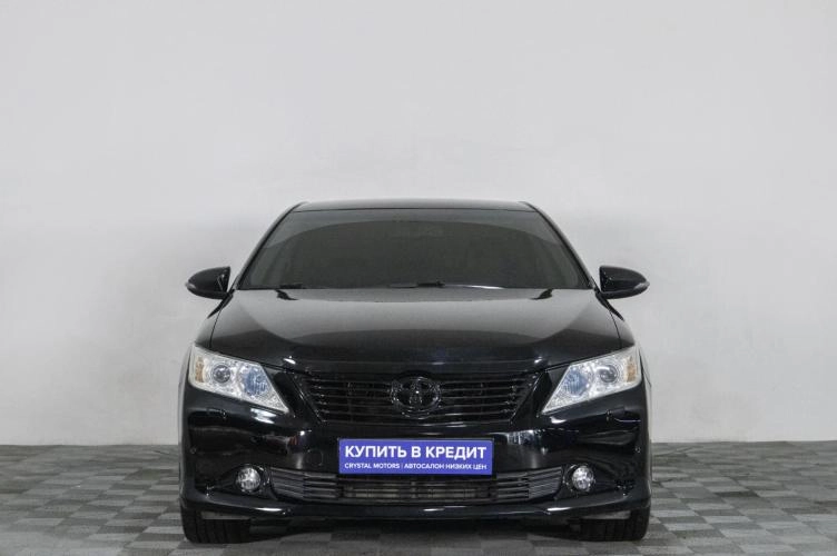 Toyota Camry 2 из 5