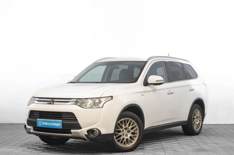 Mitsubishi Outlander 3 из 5