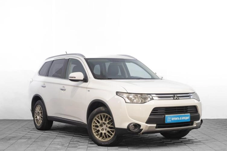 Mitsubishi Outlander 1 из 5