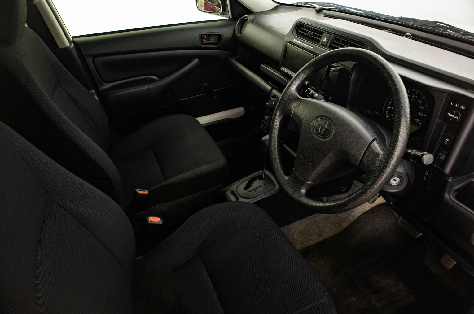 Toyota Probox 8 из 21