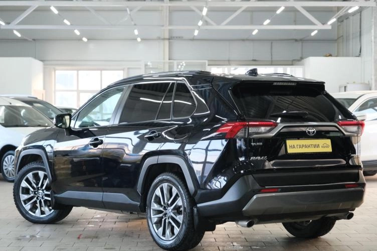 Toyota RAV4 4 из 5