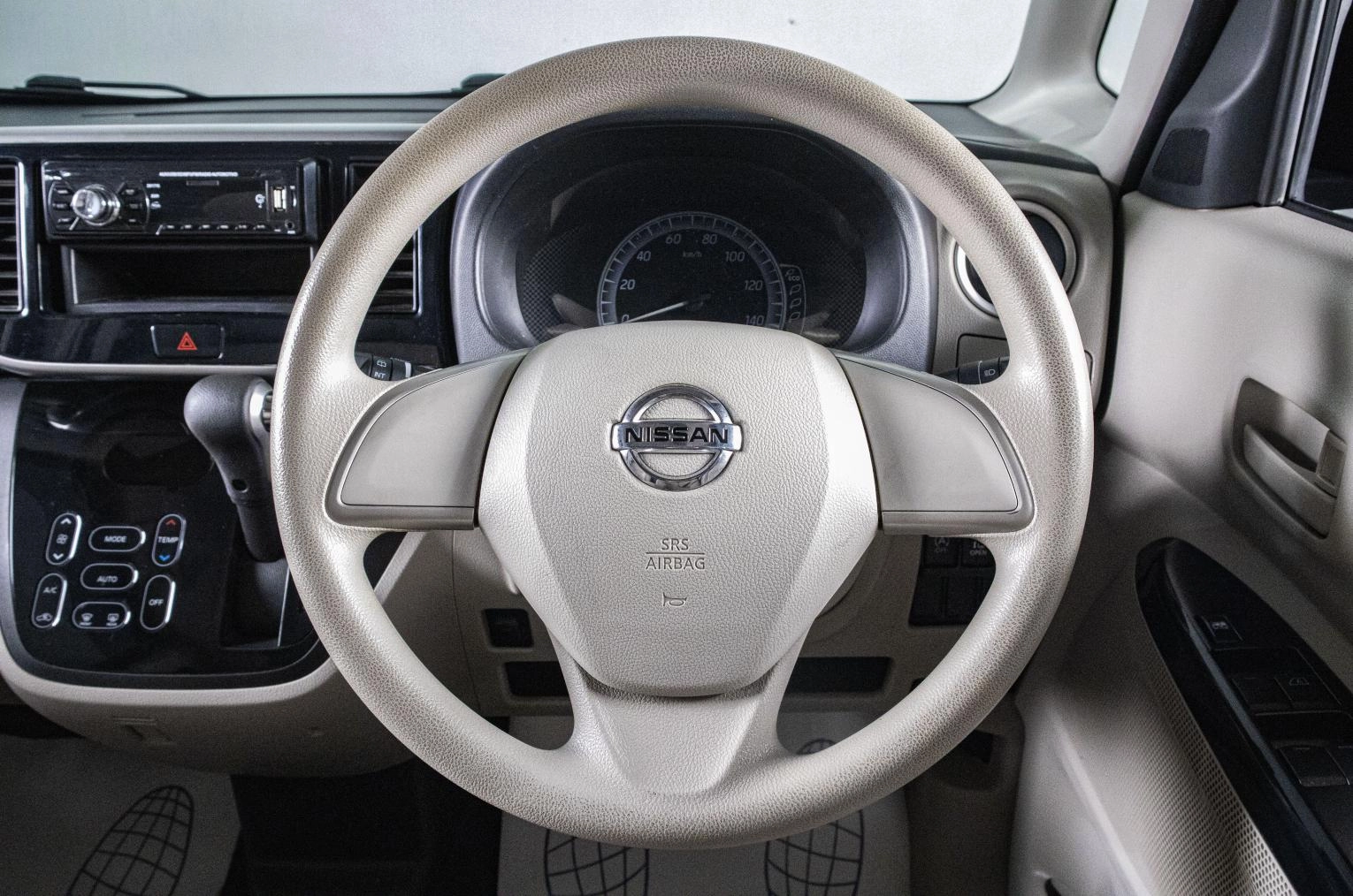 Nissan Dayz Roox 10 из 17