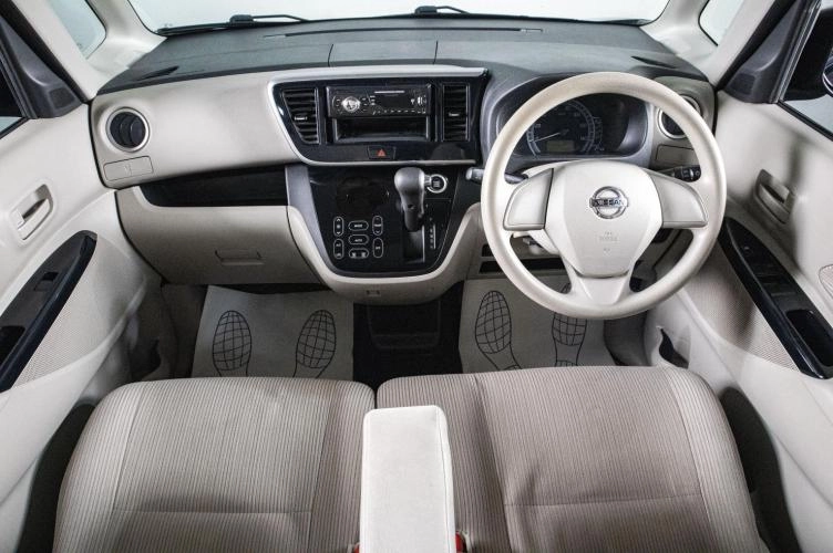 Nissan Dayz Roox 12 из 17