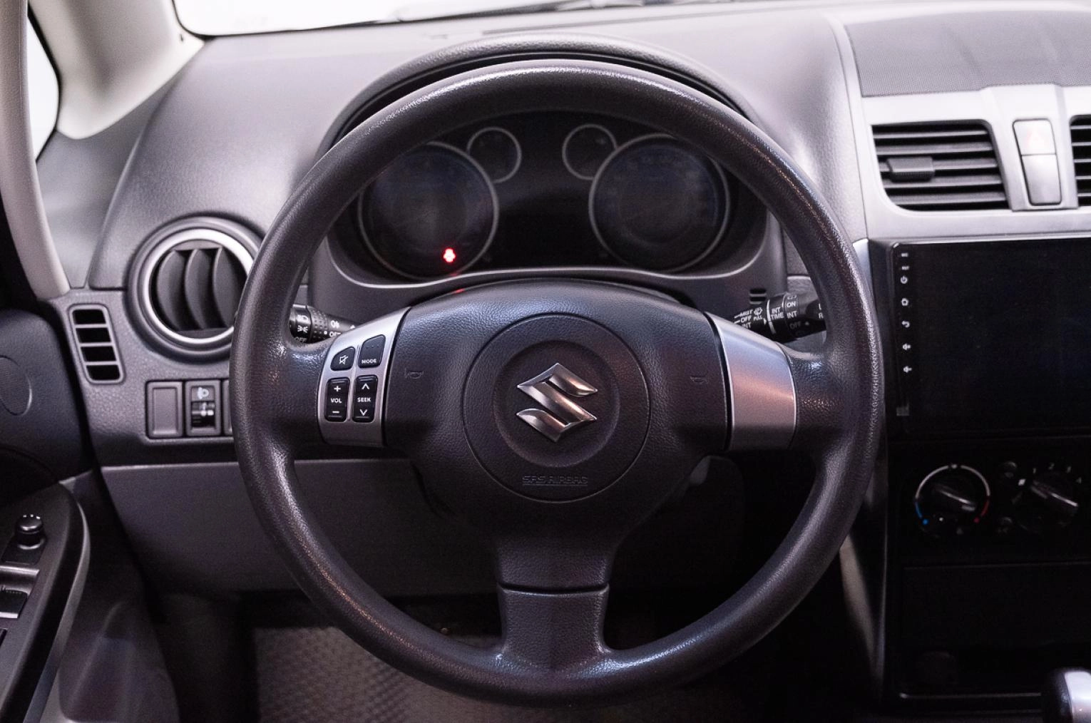 Suzuki SX4 11 из 18