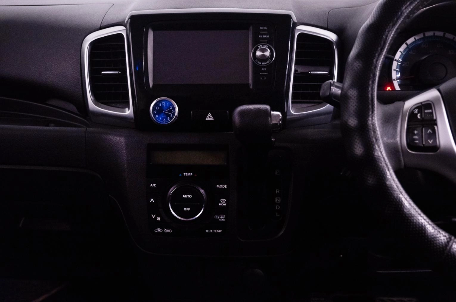 Suzuki Spacia 13 из 17