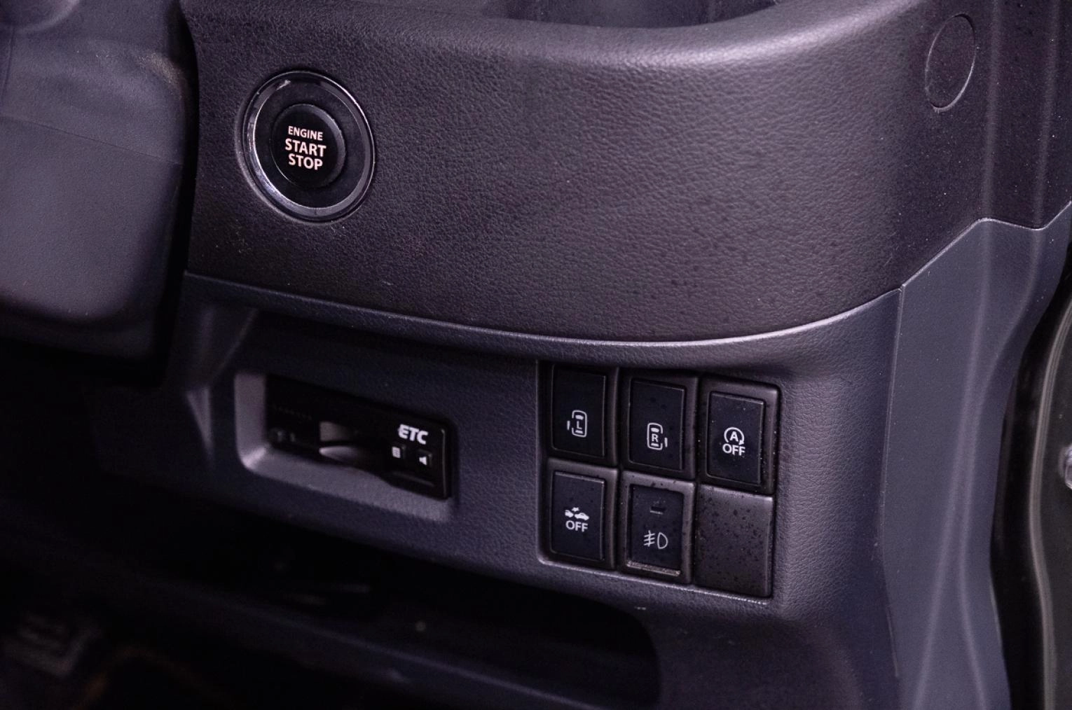 Suzuki Spacia 8 из 17