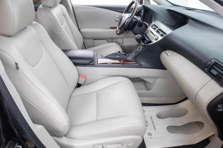 Lexus RX 25 из 31