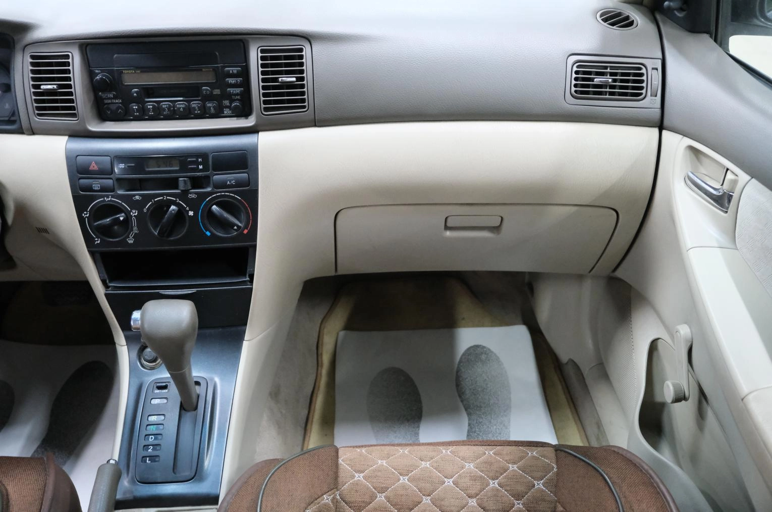 Toyota Corolla 16 из 21