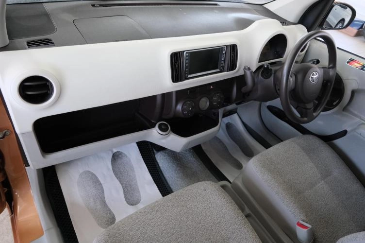 Toyota Passo 17 из 21