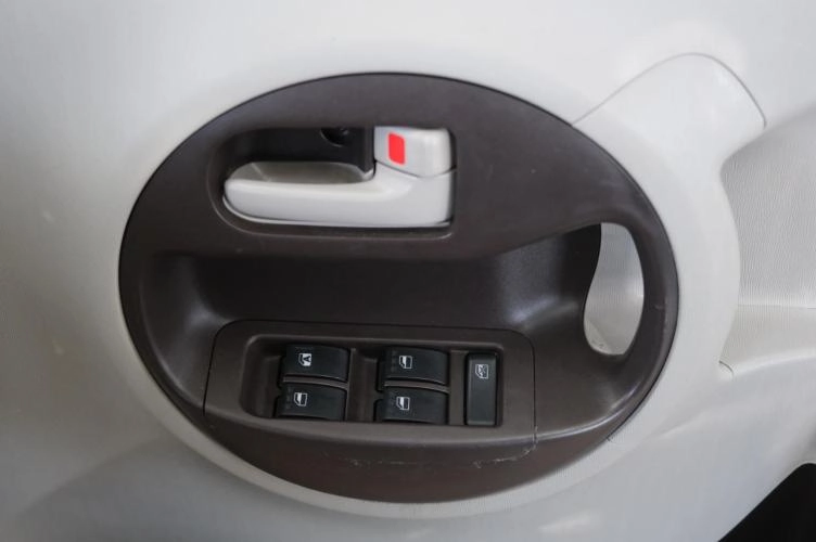 Toyota Passo 8 из 21