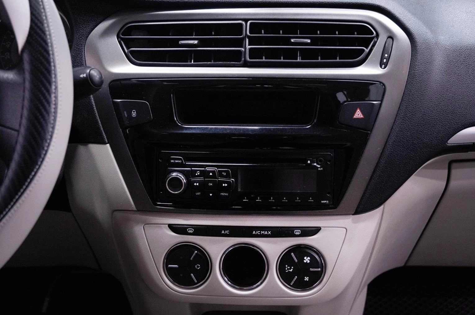 Peugeot 301 12 из 16