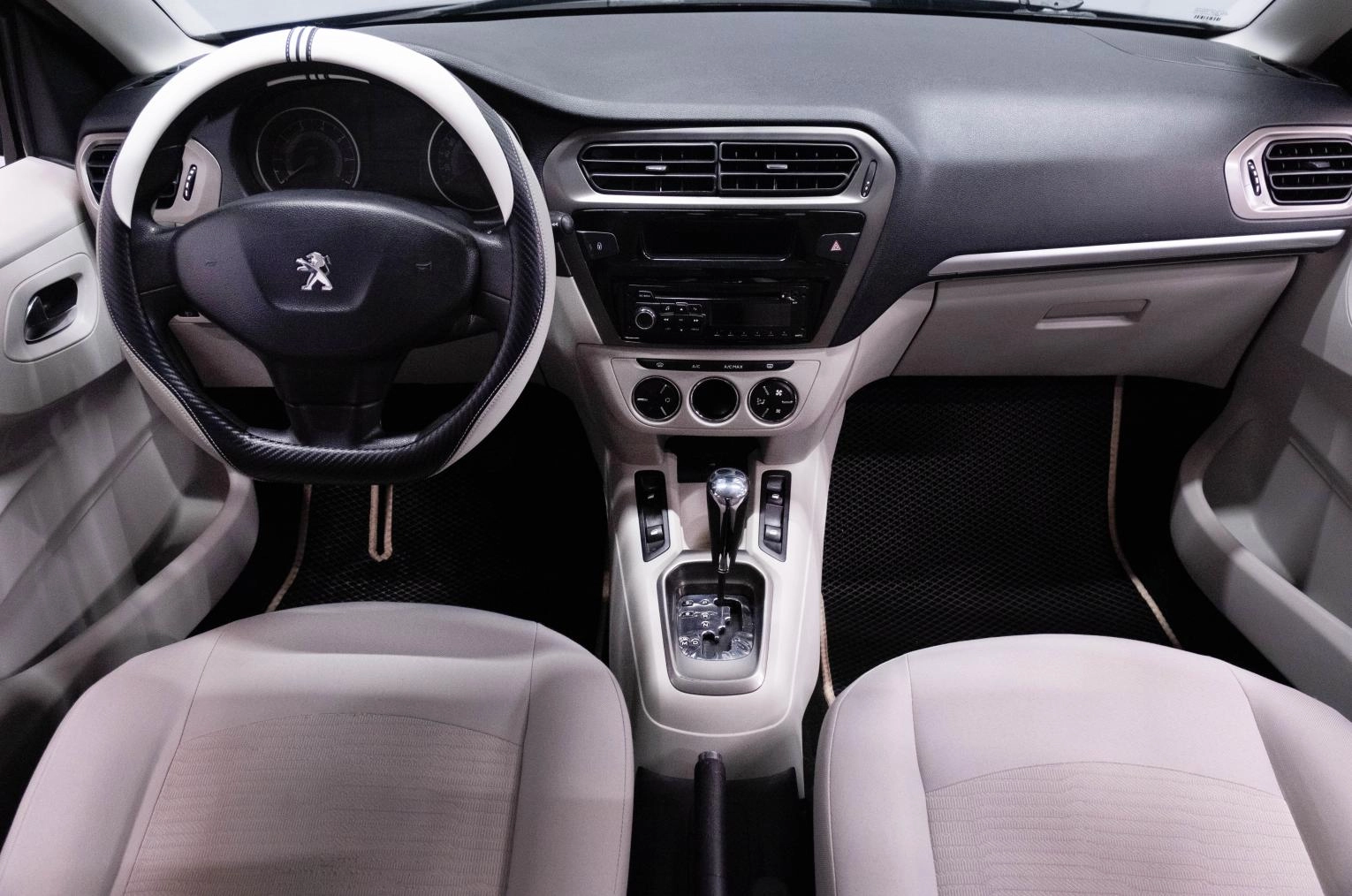 Peugeot 301 13 из 16